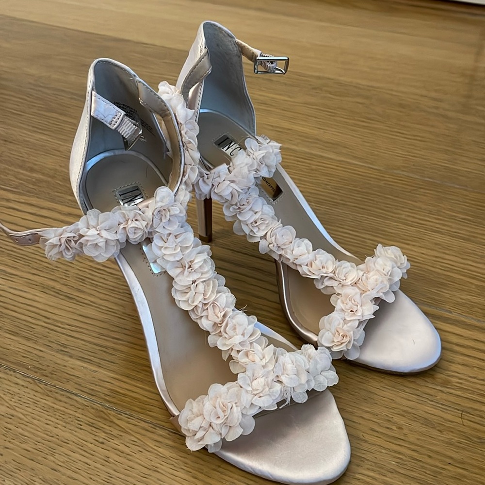 Beautiful 3D Rose Heeled Sandals